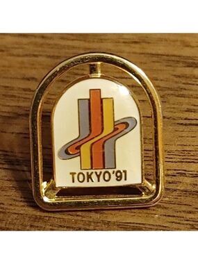 1991 pin badge the 3rd World Championships in Athletics TOKYO Gold Tone